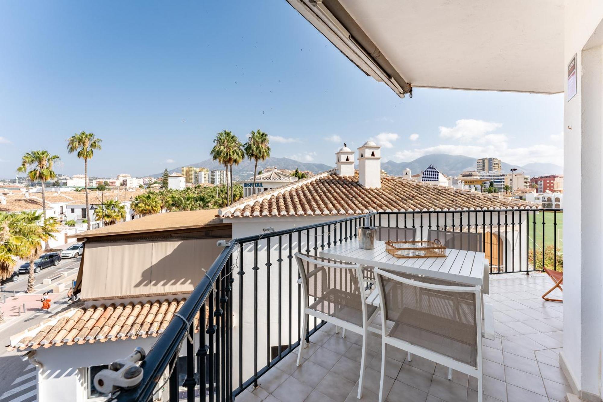 Tres Coronas Apartament Fuengirola