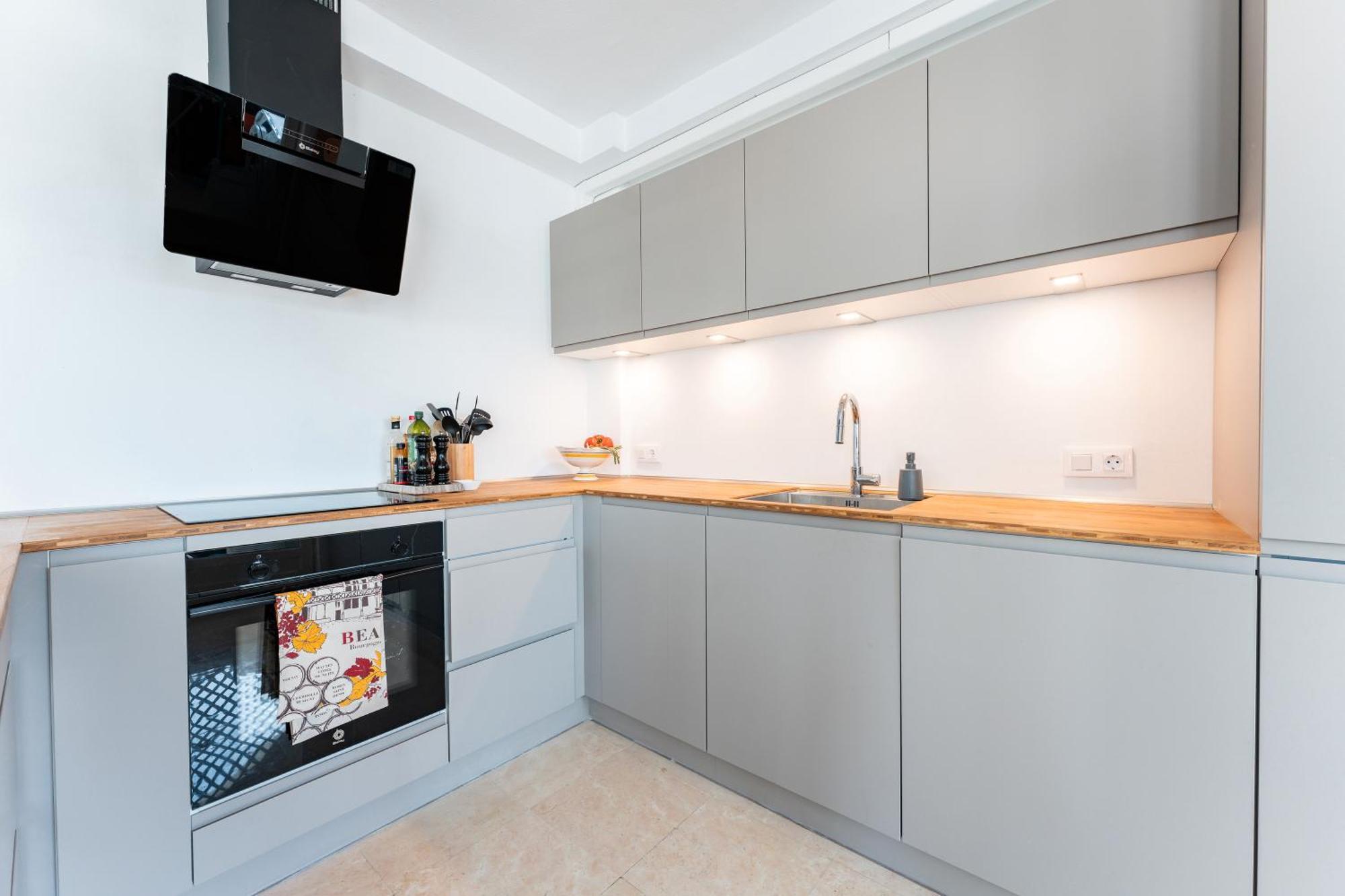 Tres Coronas Apartament *